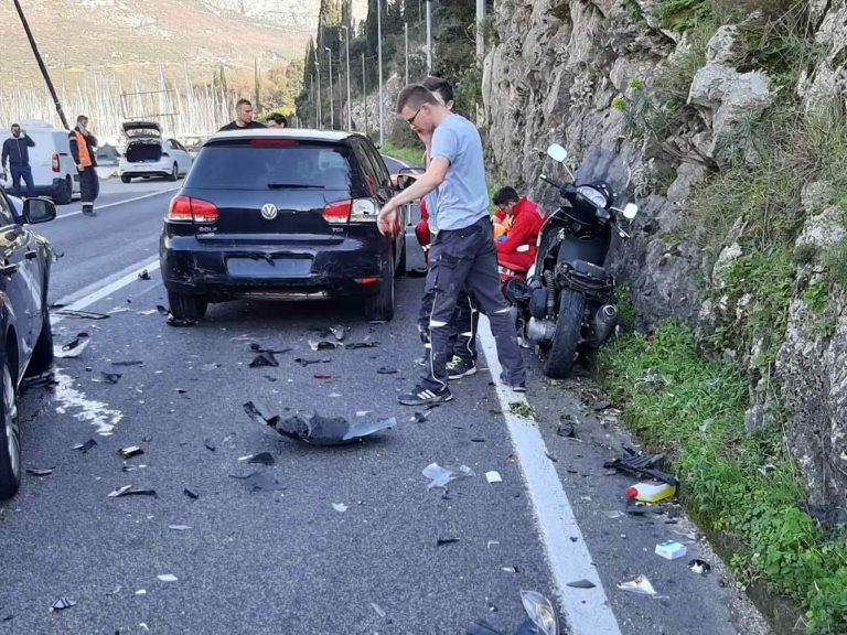 VIDEO/FOTO: U Čajkovićima ozlijeđen vozač motocikla