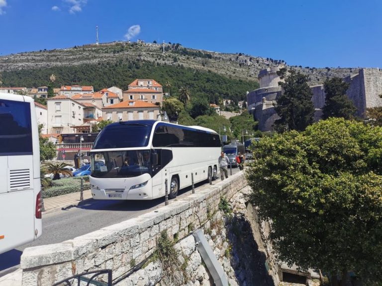 GLAS PODUZETNIKA: Povremeni prijevoznici počeli su jučer s masovnim otpuštanjima