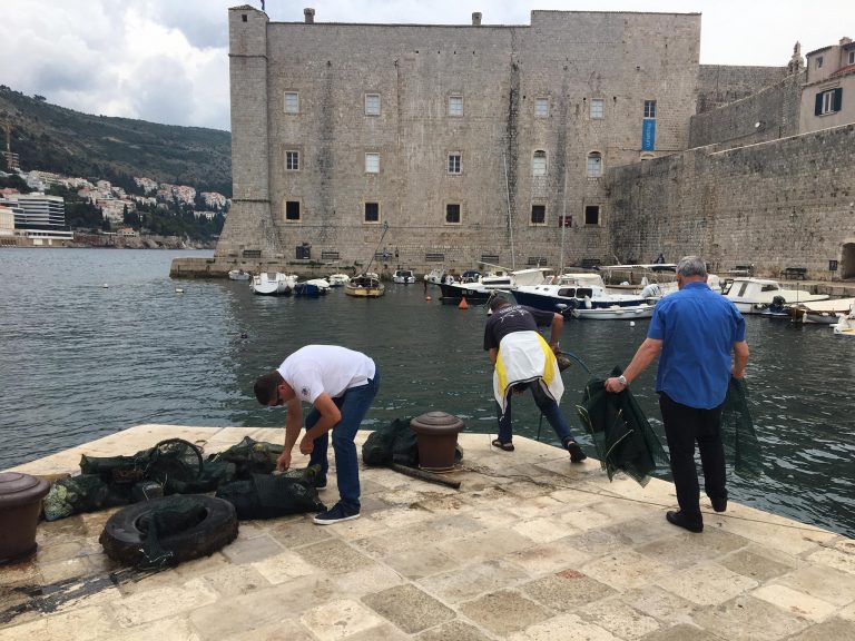 Sutra akcija čišćenja dubrovačkog Porta, svi su dobrodošli