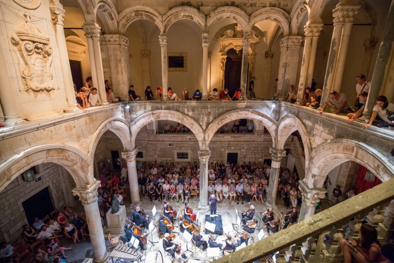 Dubrovački simfonijski orkestar i posveta Beethovenu u parku Gradac