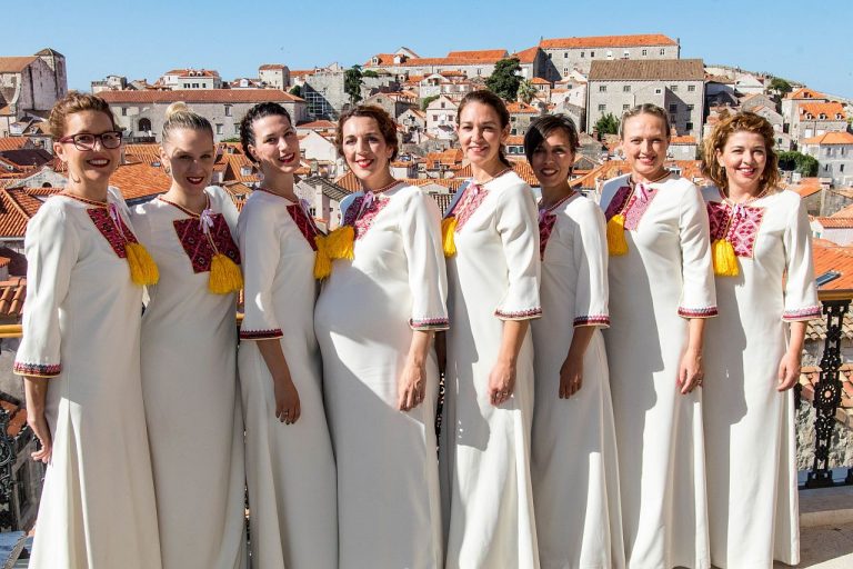 Ženska klapa FA Linđo slavi dvadeseti rođendan