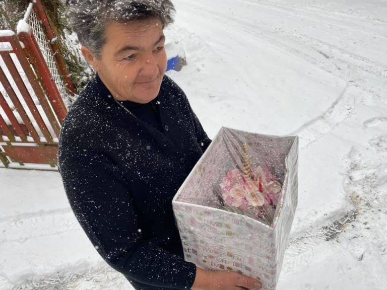 Iz Dubrovnika u Majske Poljane stigla torta za Stanine unučice