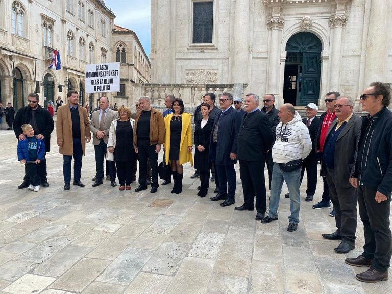 Predstavili se kandidati Domovinskog pokreta: “zidine ćemo vratiti gradu”