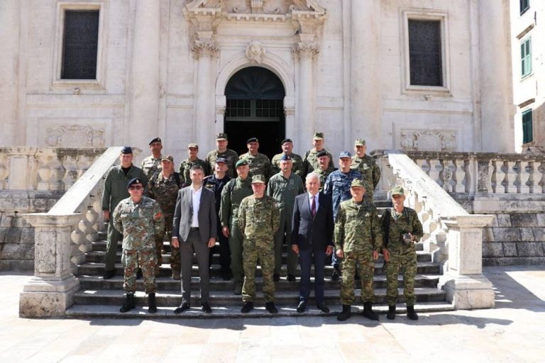 Župan Dobroslavić i gradonačelnik Franković primili polaznike Ratne škole Ban Josip Jelačić