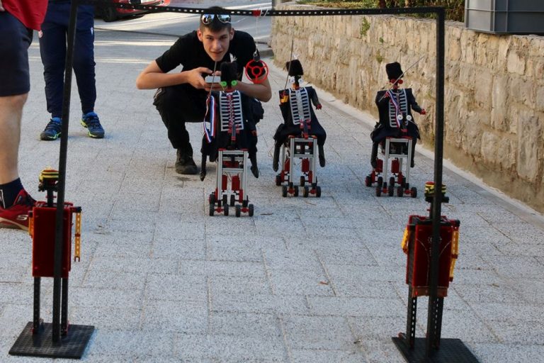 U Pomorsko-tehničkoj školi održana Robotička Čoja