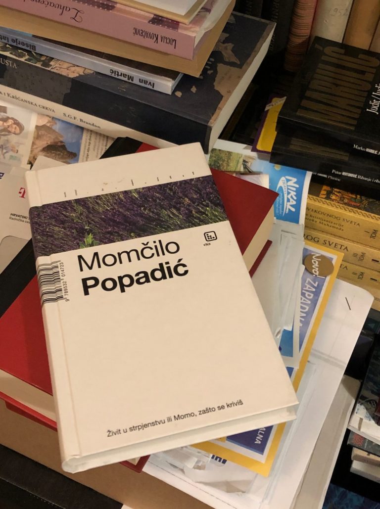 O KNJIGAMA I PISCIMA: ovo malo remek djelo miriše na Mediteran, prohujalo vrijeme, djetinjstvo, nostalgiju, humor i tugu