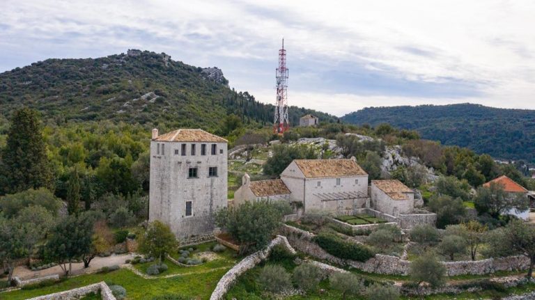 LOPUĐANI: Odašiljači i veze, Grad Dubrovnik i HAKOM kriju dokumententaciju o odašiljaču