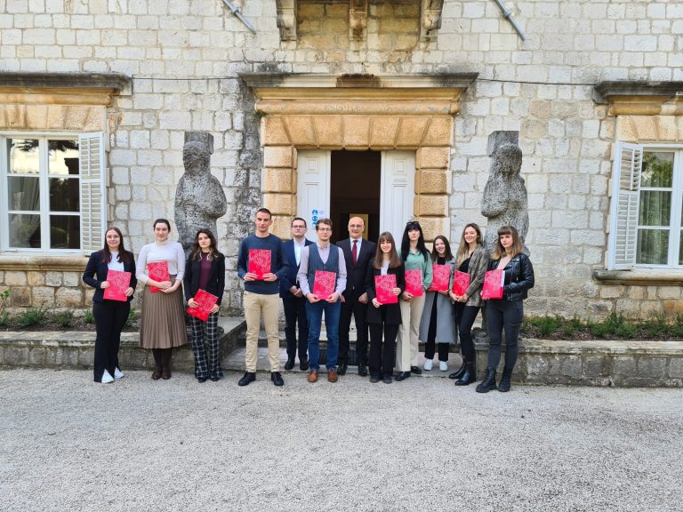 Svečano potpisani ugovori o dodjeli „A“ državnih stipendija izvrsnim studentima