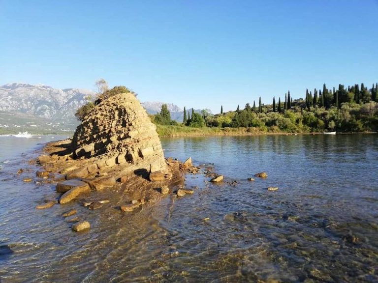 Rusi prodali tvrtki s Malte – najveći otok Bokokotorskog zaljeva se betonizira i urbanizira?