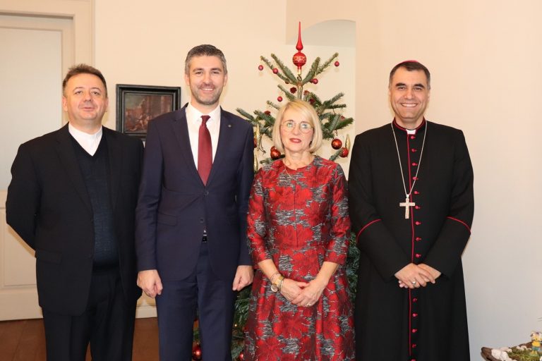 Susret Frankovića i Tepšić s biskupom uoči Božića