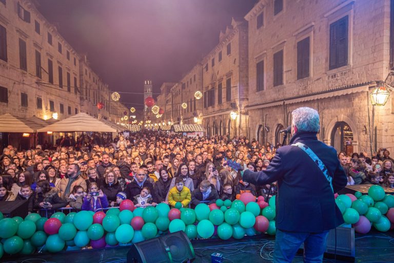 Četvrti vikend Dubrovačkog zimskog festivala: pjevaju Matija Cvek, Opća opasnost, Neno Belan…