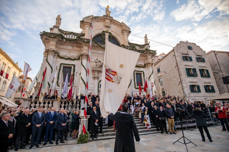 Poziv za dostavu pisanih prijedloga programa Feste sv. Vlaha i Dana Grada 2023. godine