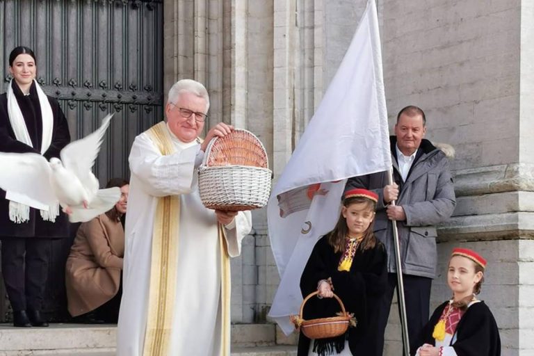 Lada Jurica i Ana Dileo festanjulke Feste u Bruxellesu