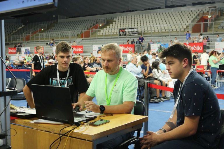 EUROPEAN ROBOCUP JUNIOR Dubrovački robotičari osvojili broncu i nagradu