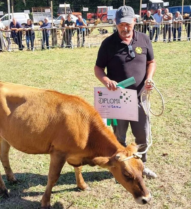 Vidakova buša Rumenka osvojila drugo mjesto na izložbi autohtonih pasmina stoke