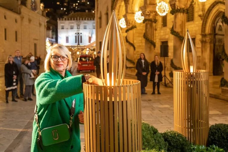 Zamjenica Tepšić upalila drugu adventsku svijeću – svijeću ljubavi