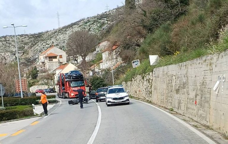 OPREZ VOZAČI: Nesreća u Platu, promet se odvija otežano