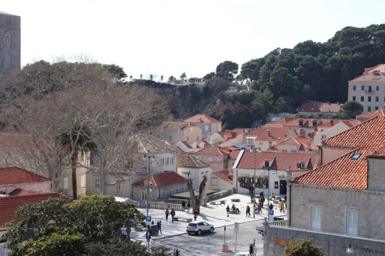 Večeras radovi na izradi temelja za rampe i stupiće na Pilama