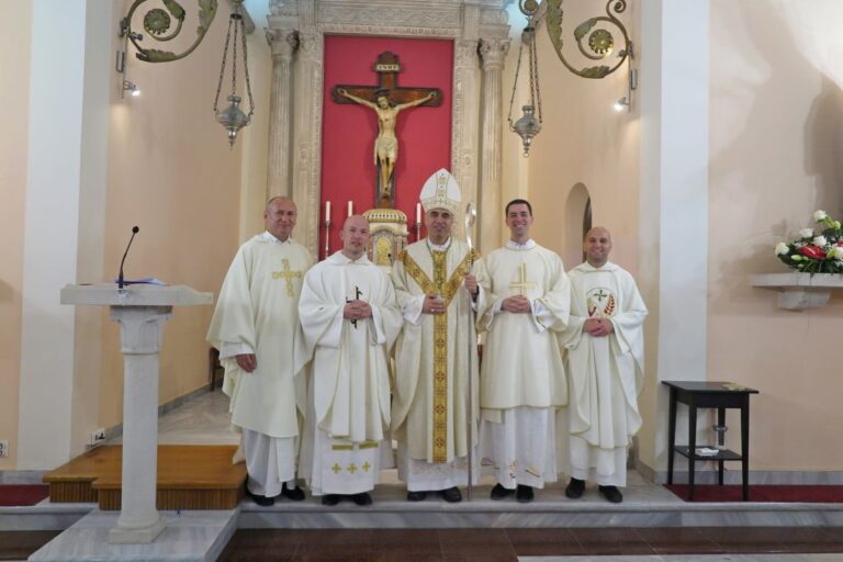 U CKRVI SVETOG KRIŽA Za svećenika zaređen fr. Mislav, za đakona zaređen fr. Karlo Luka