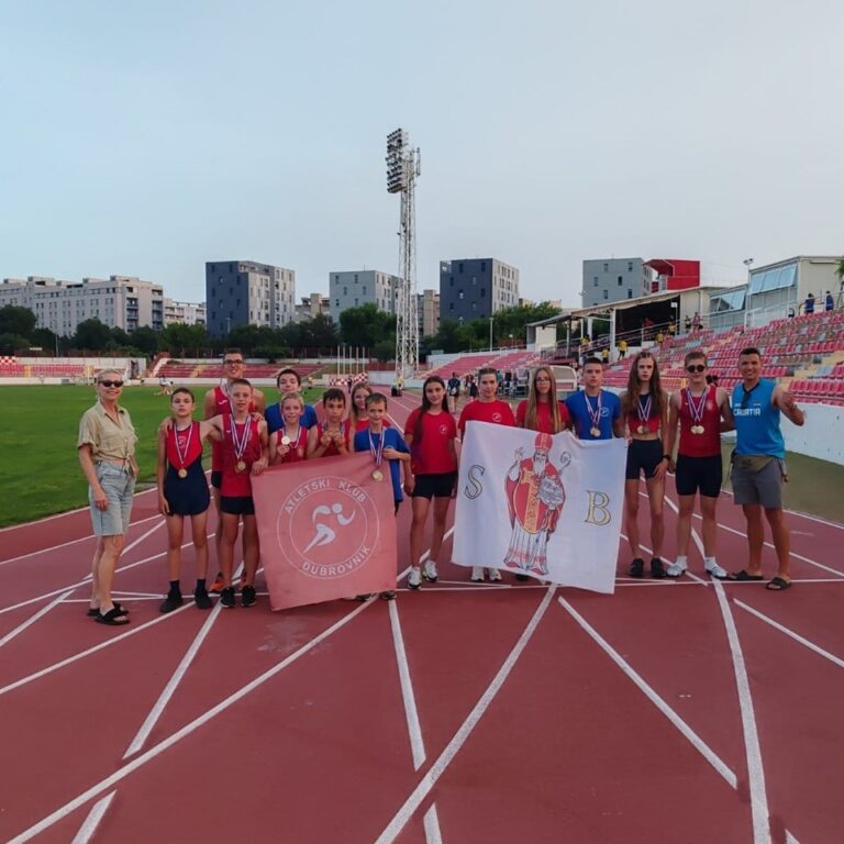 Gradonačelnikova čestitka Atletskom klubu Dubrovnik na osvajanju 14 medalja