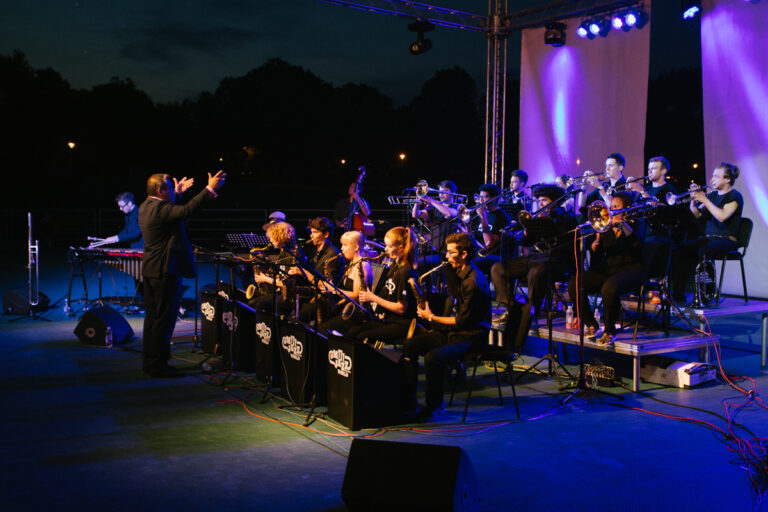 Bogati jazz program u izvedbi Svjetskog jazz orkestra glazbenih mladeži & Luisa Bonille sutra na Lovrjencu