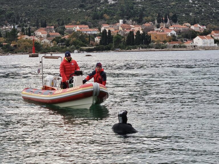 Nastavlja se potraga za Matom Ljubićem, koji je pošao na ronjenje i nije se vratio